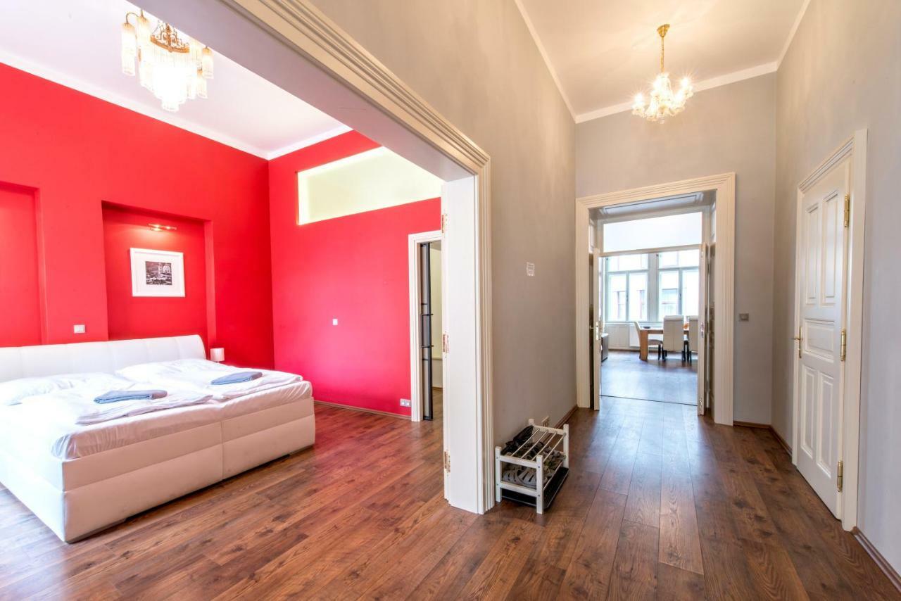 ✰Downtown Grand Apartment - Old Town Top Location✰ プラハ エクステリア 写真